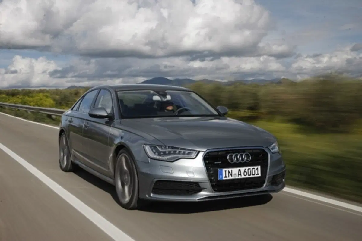 Audi A6: ecco le 2.0 e 3.0 TDI da 177 e 204 CV (10)