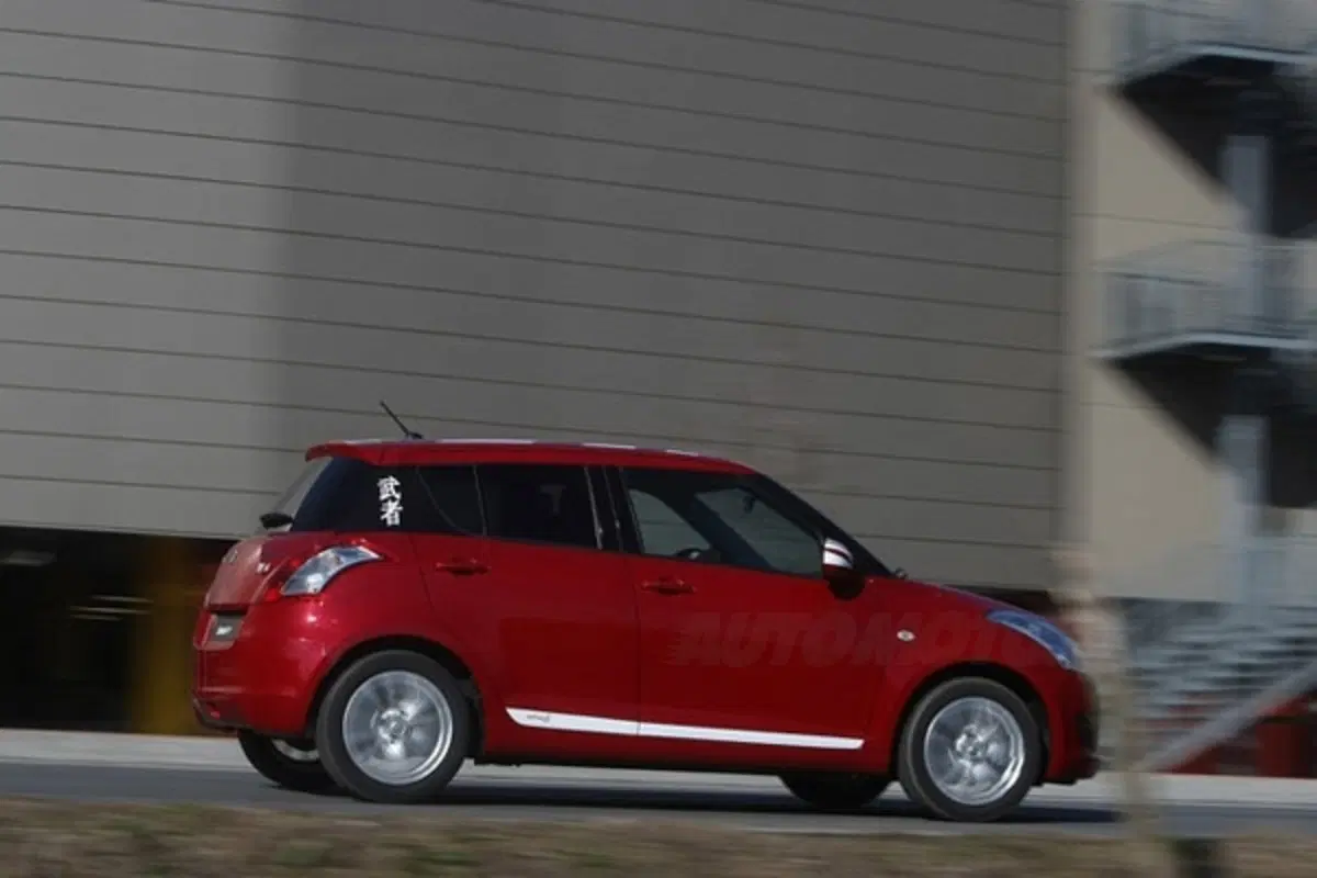 Suzuki Swift Samurai Design (3)