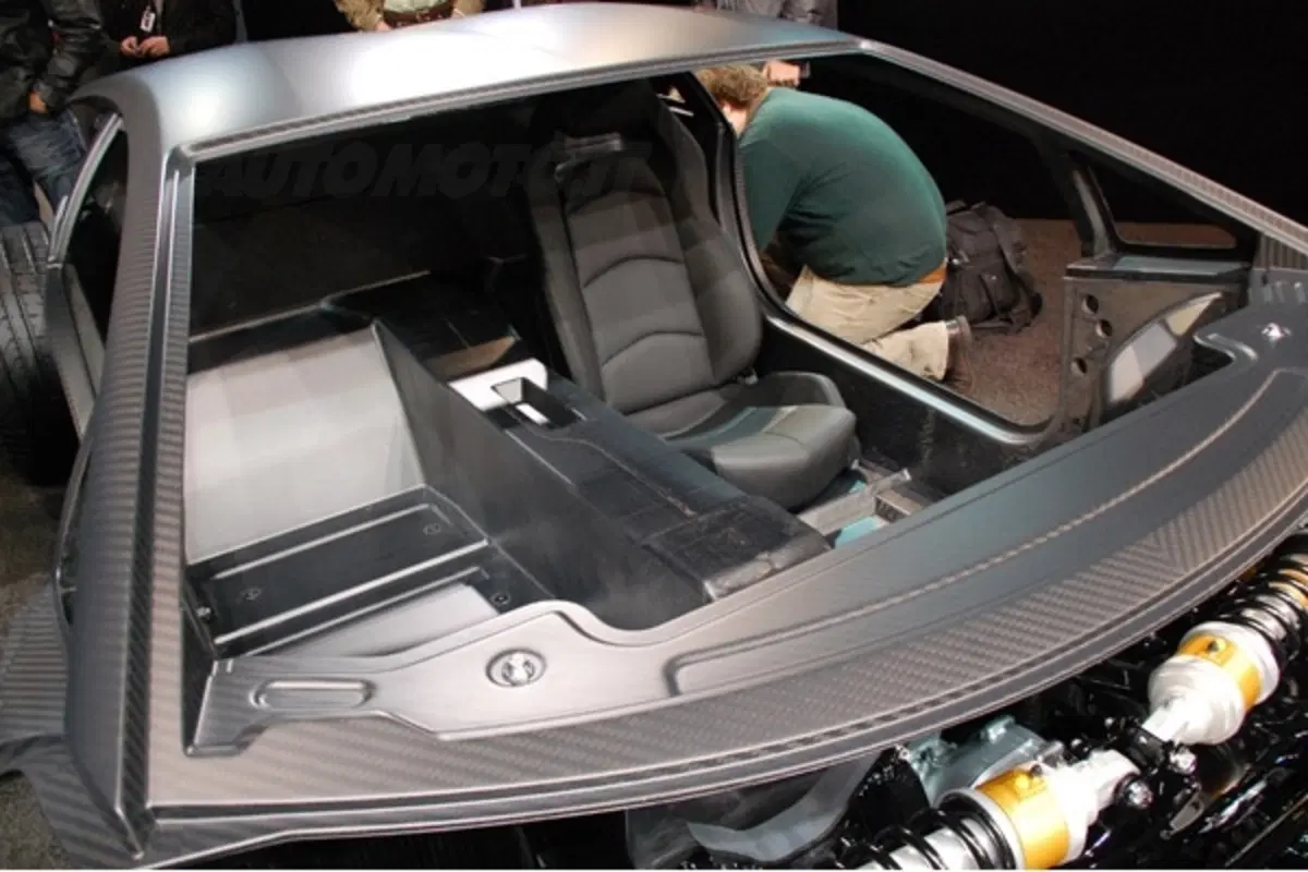 Lamborghini Aventador ai raggi X (33)