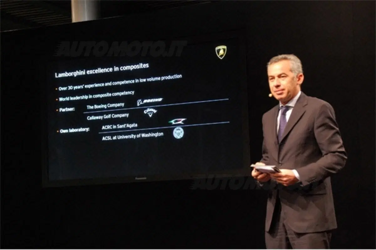 Lamborghini Aventador ai raggi X (41)