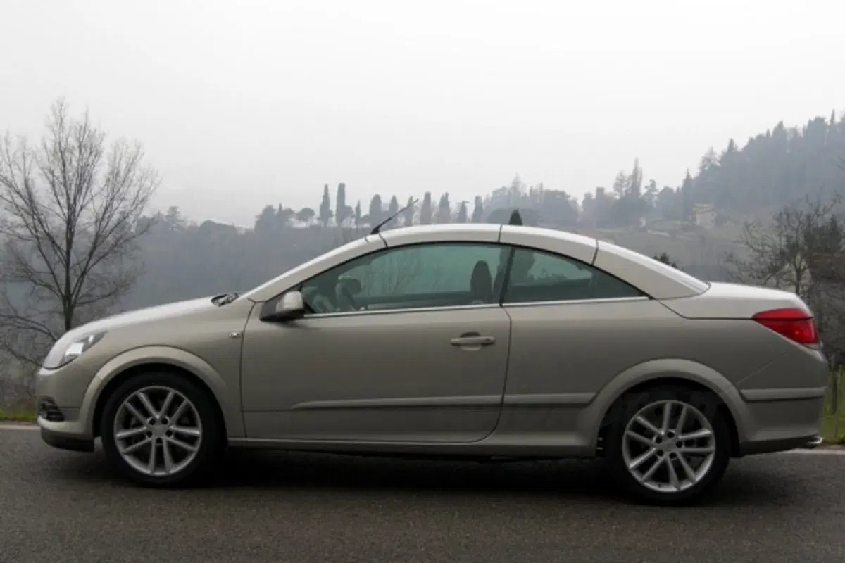 Opel Astra Cabrio: è ufficiale, si farà (13)
