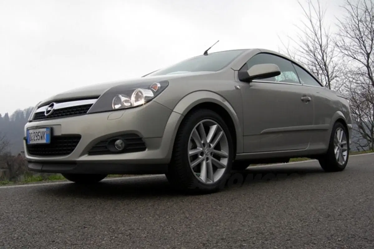 Opel Astra Cabrio: è ufficiale, si farà (14)