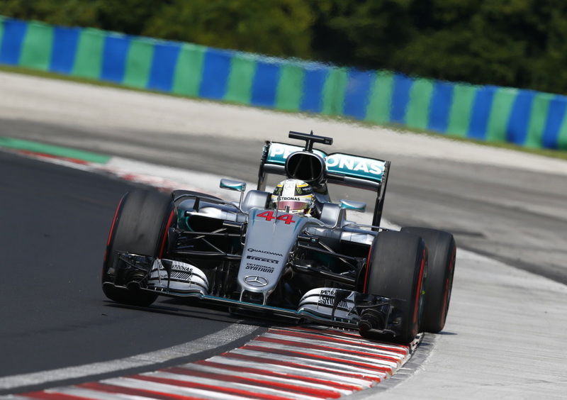 F1, Gp Stati Uniti 2016: pole per Hamilton