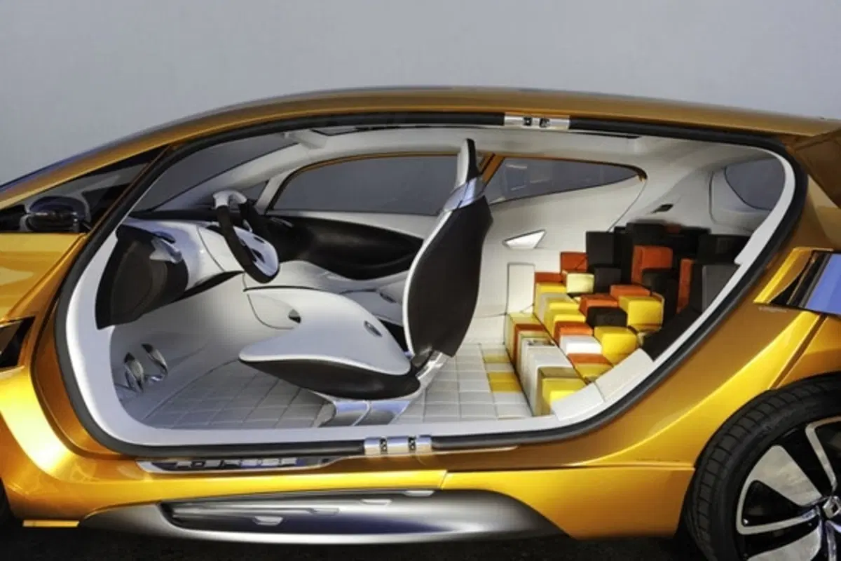 Renault R-Space Concept (18)