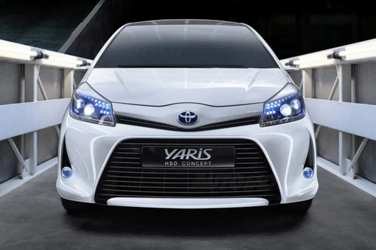 Toyota Yaris HSD Concept - nata ibrida (8)