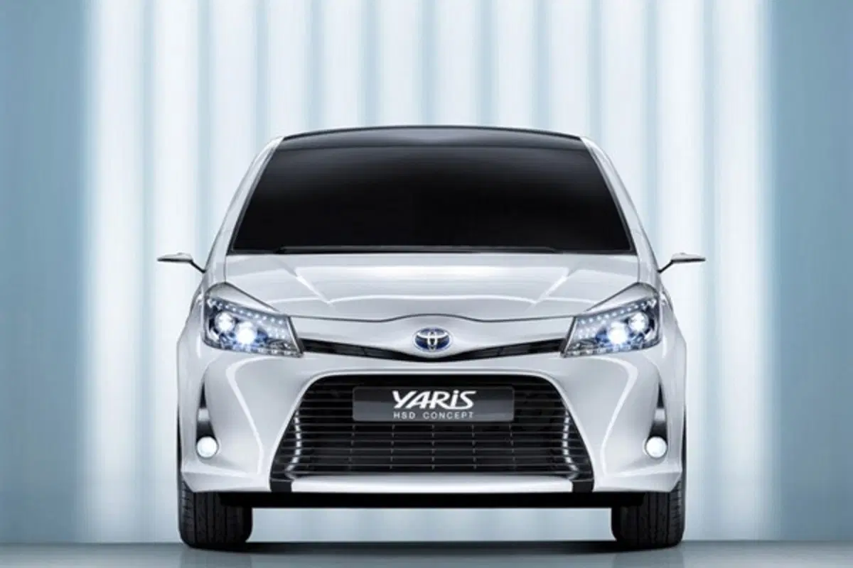 Toyota Yaris HSD Concept - nata ibrida (12)