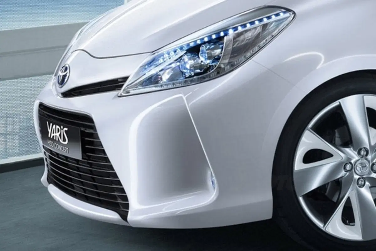 Toyota Yaris HSD Concept - nata ibrida (15)