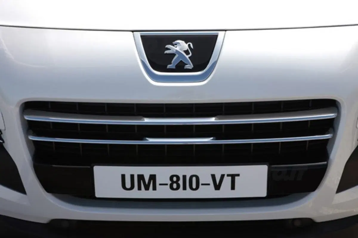 Peugeot 3008 Hybrid4 Limited Edition (6)
