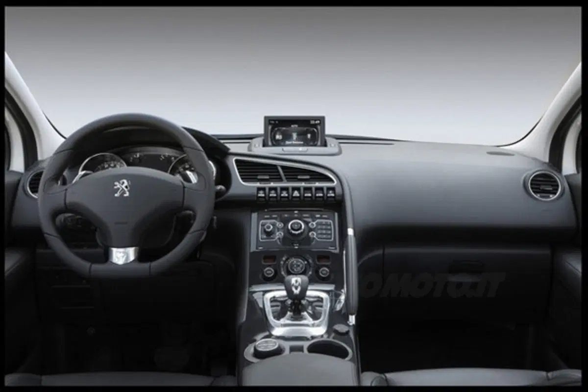 Peugeot 3008 Hybrid4 Limited Edition (7)