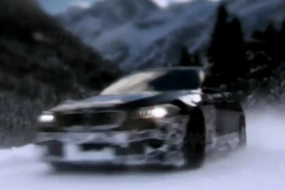 BMW M5 2012 - primo teaser (5)