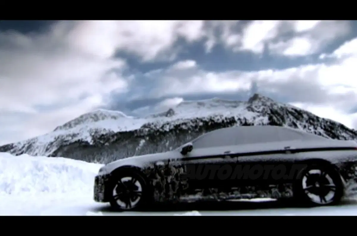 BMW M5 2012 - primo teaser (13)