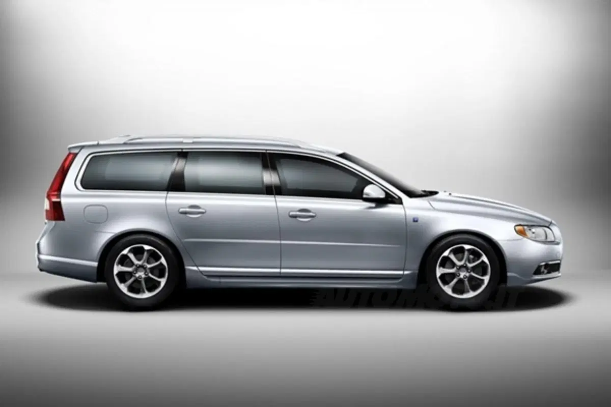 Allestimento Volvo Ocean Race per V60, XC60, XC70 e V70 (17)