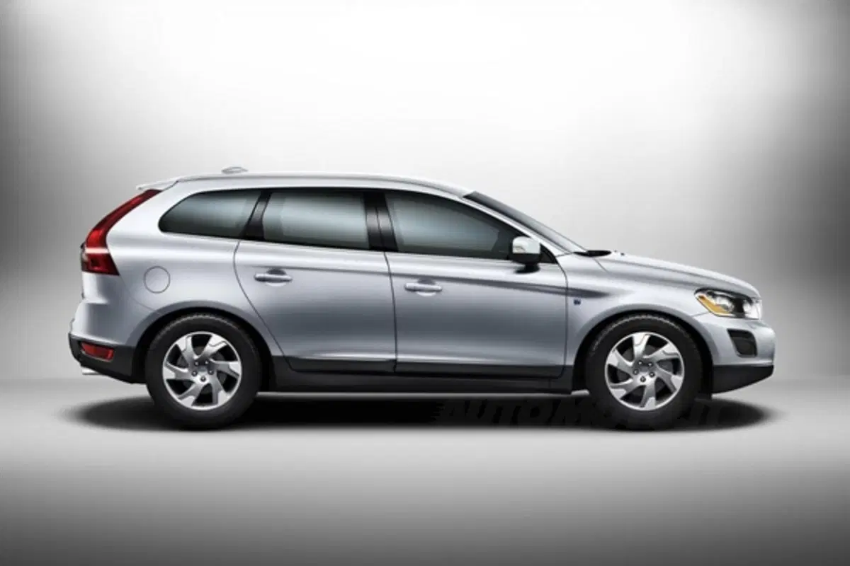 Allestimento Volvo Ocean Race per V60, XC60, XC70 e V70 (21)