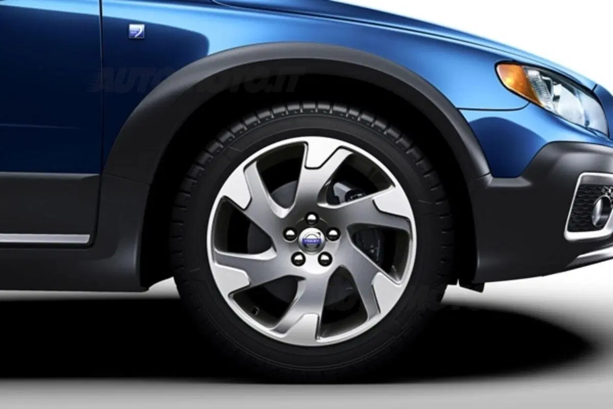 Allestimento Volvo Ocean Race per V60, XC60, XC70 e V70 (27)