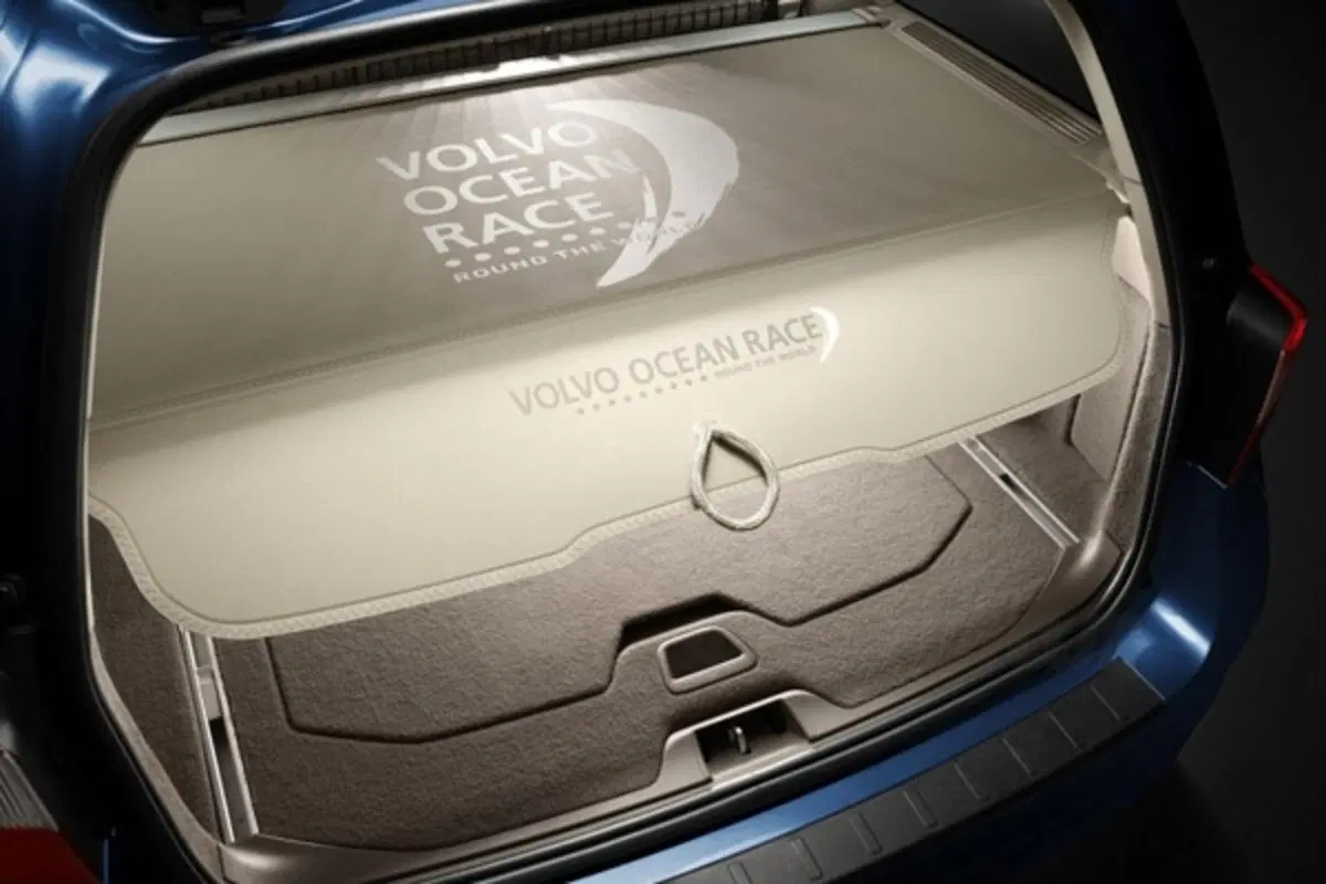 Allestimento Volvo Ocean Race per V60, XC60, XC70 e V70 (41)