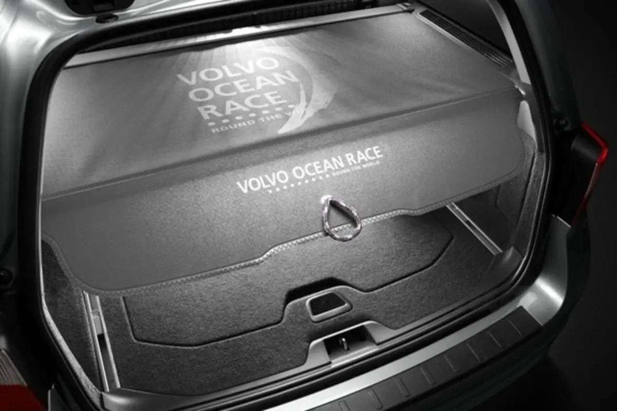 Allestimento Volvo Ocean Race per V60, XC60, XC70 e V70 (42)