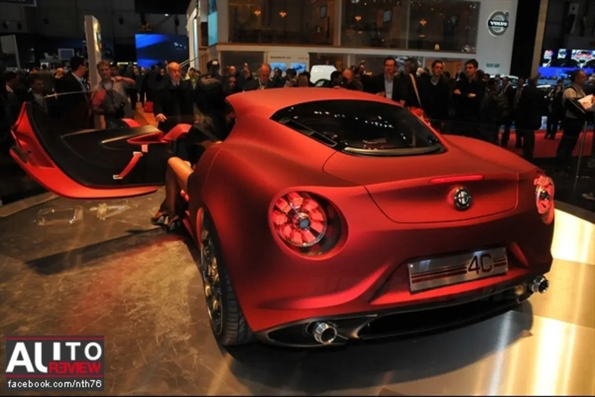 Alfa Romeo 4C: costerà 40.000 euro? (2)