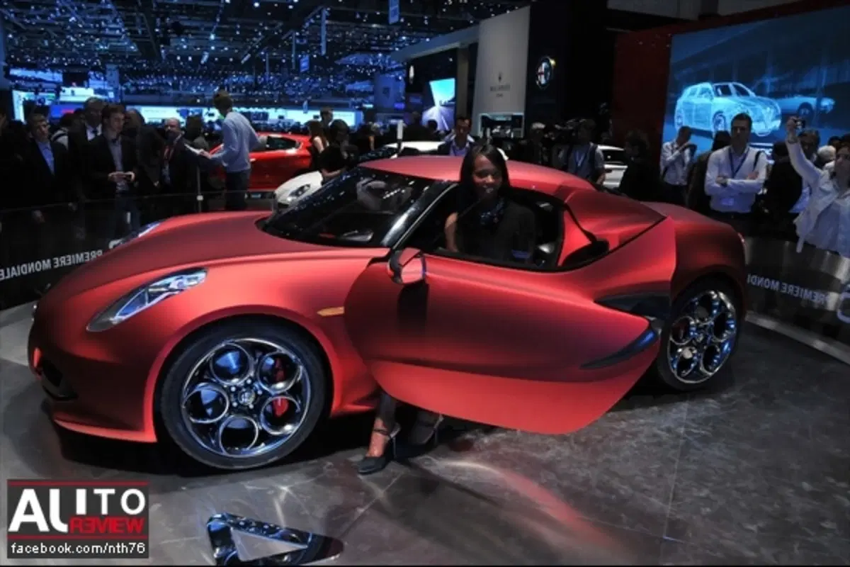 Alfa Romeo 4C: costerà 40.000 euro? (4)