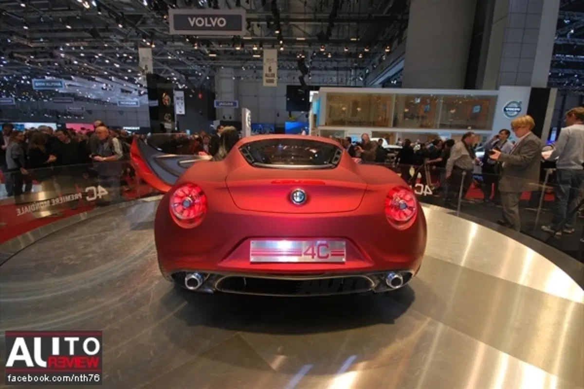 Alfa Romeo 4C: costerà 40.000 euro? (6)