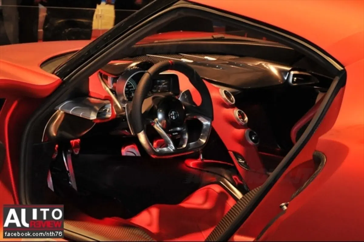 Alfa Romeo 4C: costerà 40.000 euro? (15)