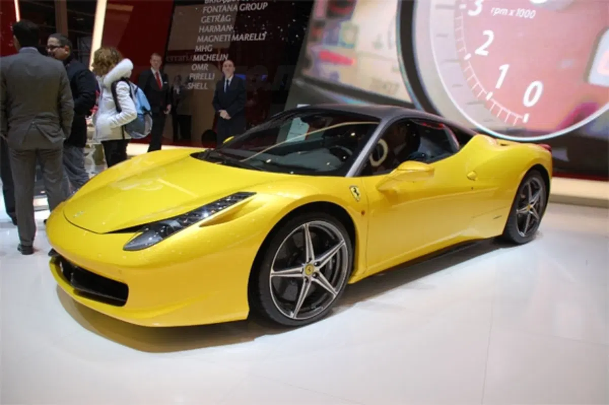 Ferrari 458 Italia con sistema HELE