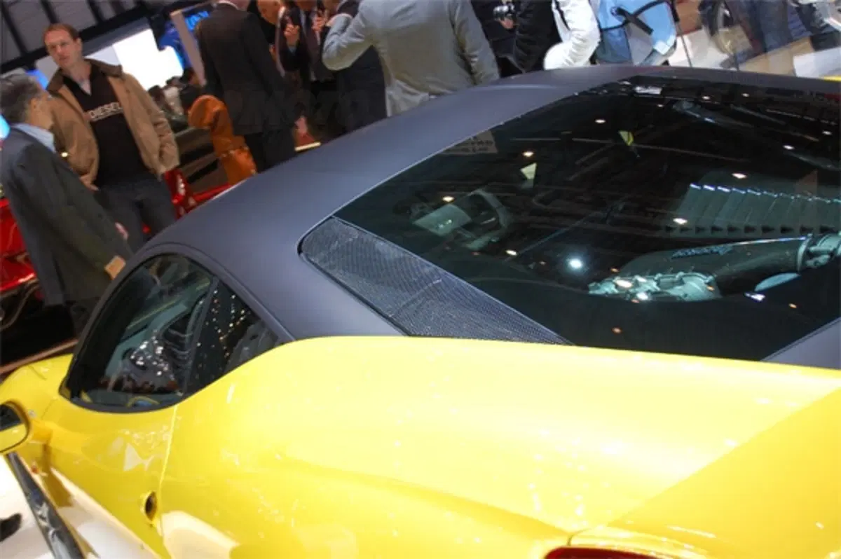 Ferrari 458 Italia con sistema HELE (5)