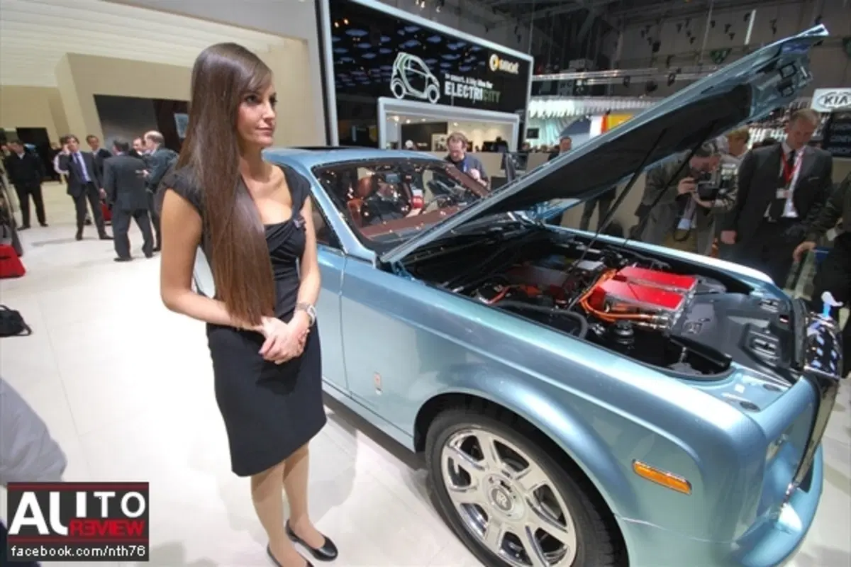 Rolls Royce 102EX Concept: firmata Lotus (2)