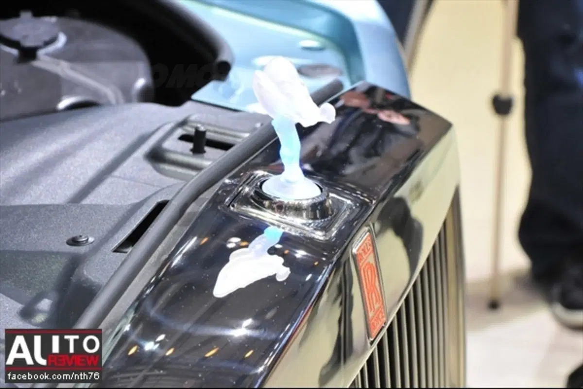 Rolls Royce 102EX Concept: firmata Lotus (3)