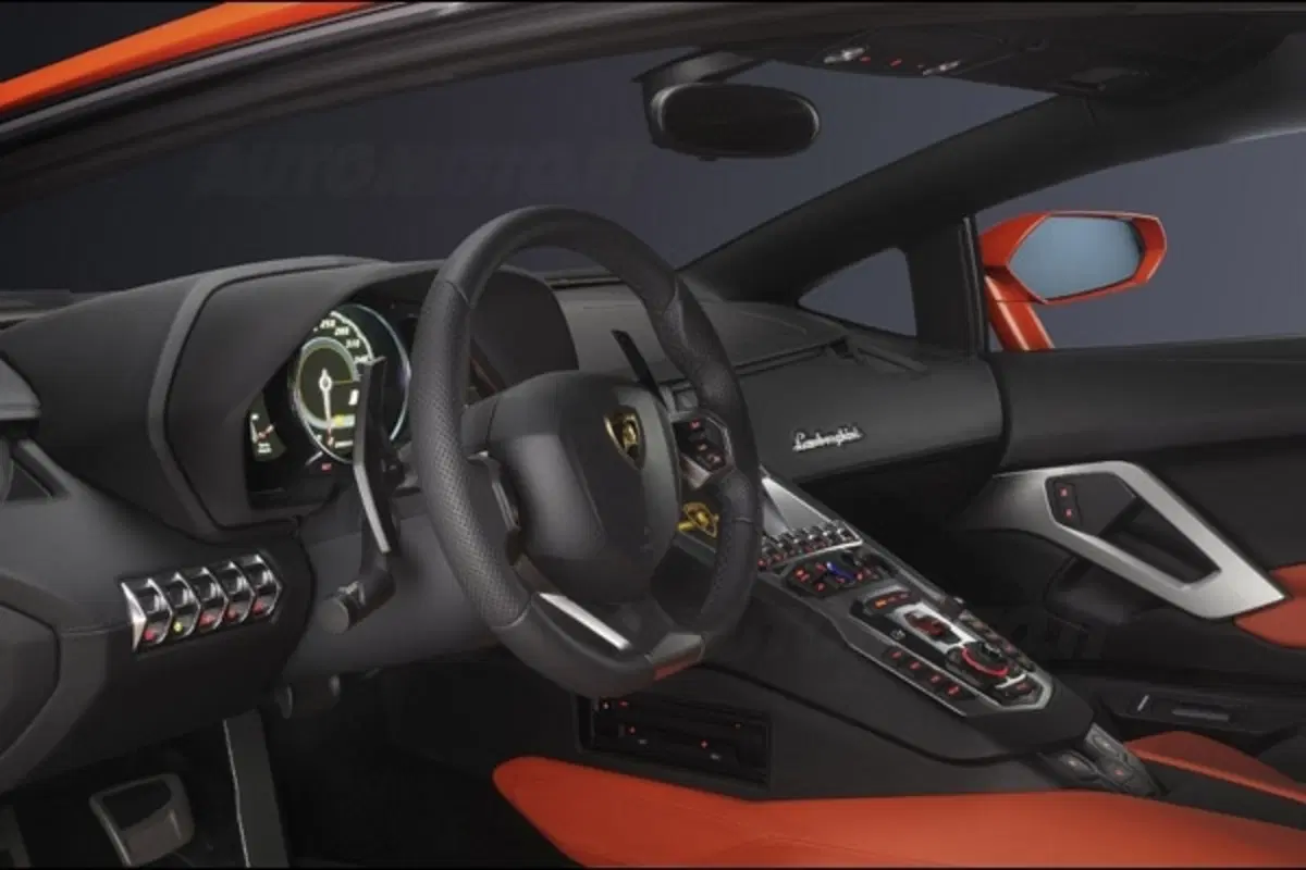Lamborghini Aventador: due generazioni avanti (14)