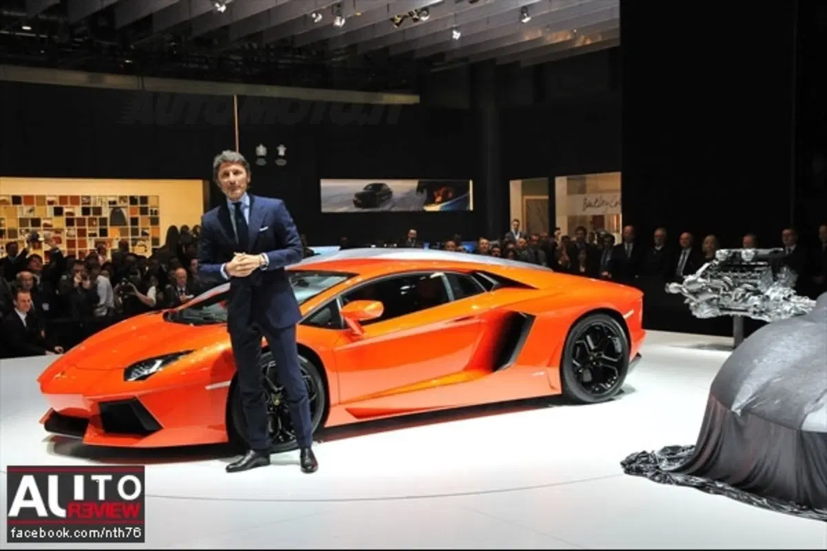 Lamborghini Aventador: due generazioni avanti (29)