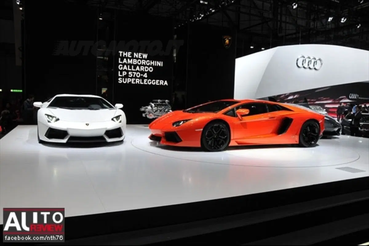 Lamborghini Aventador: due generazioni avanti (30)