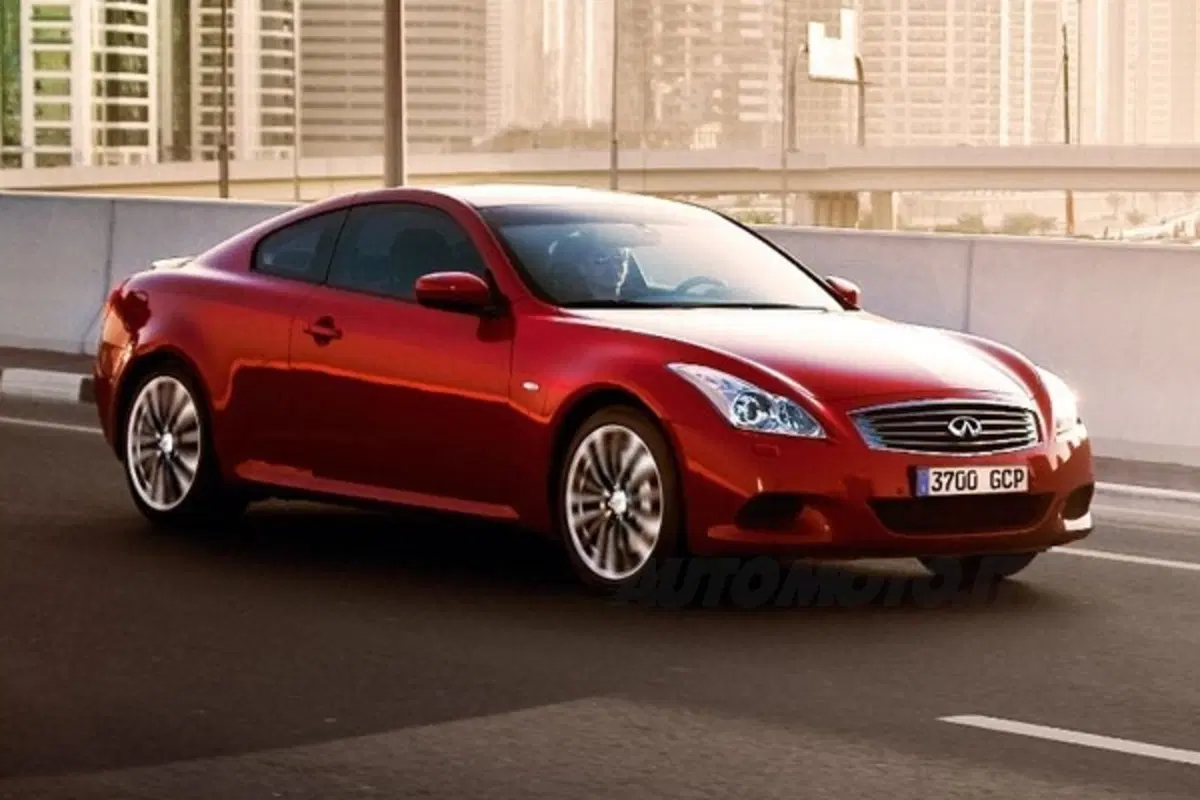 Infiniti G m.y. 2011