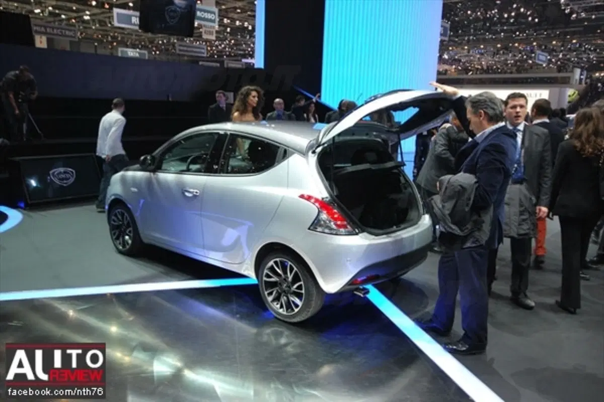 Lancia Ypsilon - ecco la quarta (7)