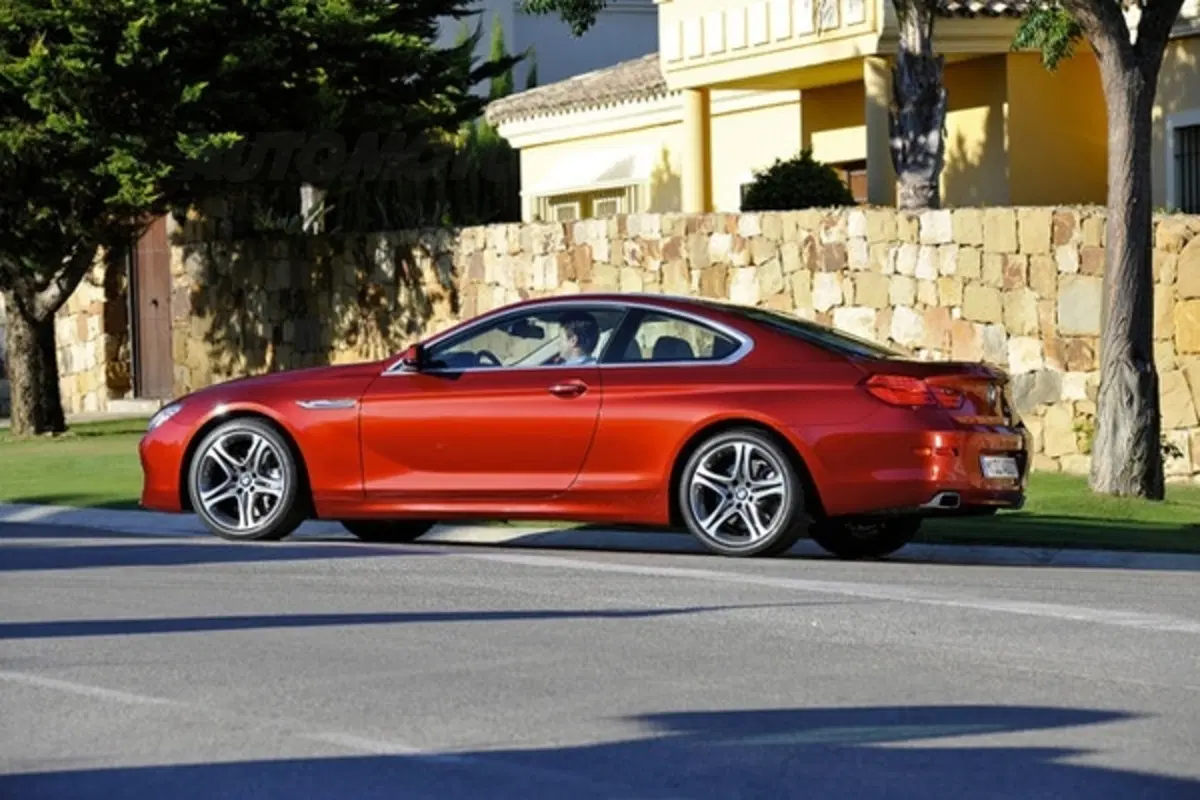 Nuova BMW Serie 6 Coupé (16)