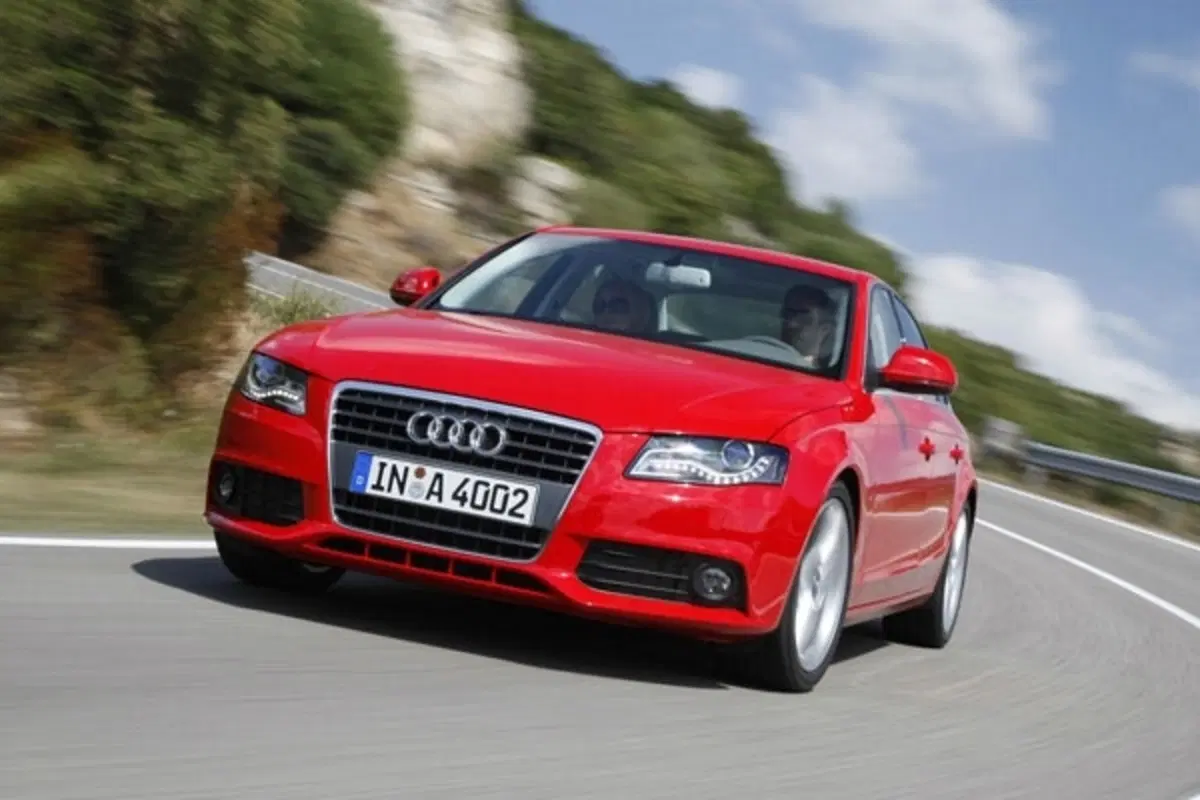 Audi A4 Advanced Plus ed Ambiente Plus
