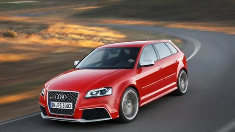 Audi RS3 Sportback: si guida sull'i-Phone