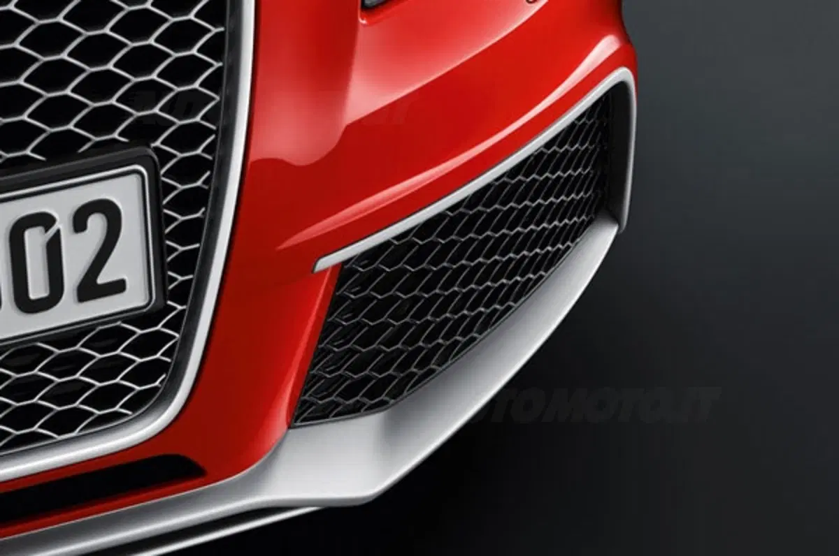 Audi RS3 Sportback: si guida sull'i-Phone (20)
