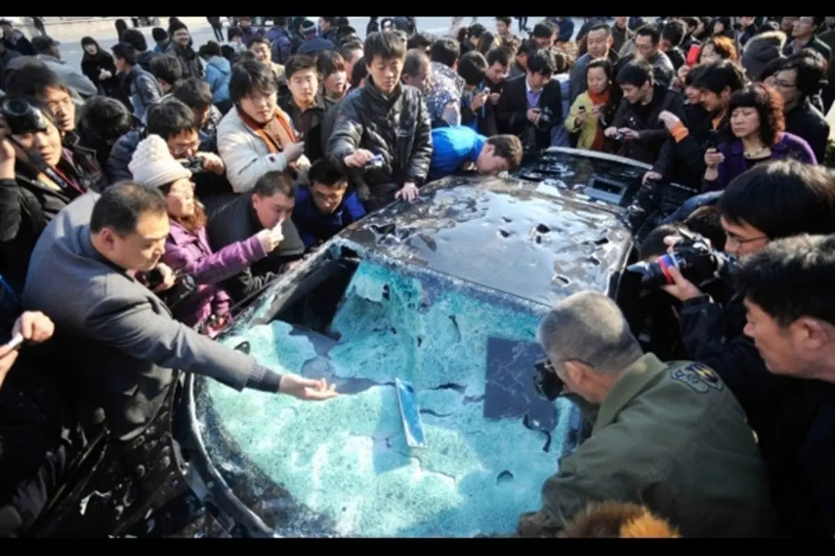 Lamborghini: una Gallardo distrutta per protesta (5)