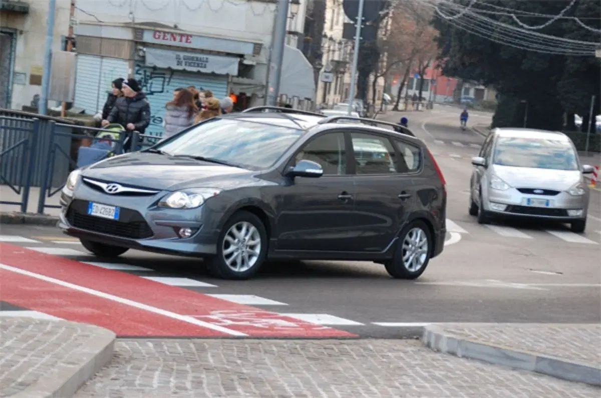 Hyundai i30 CW (8)