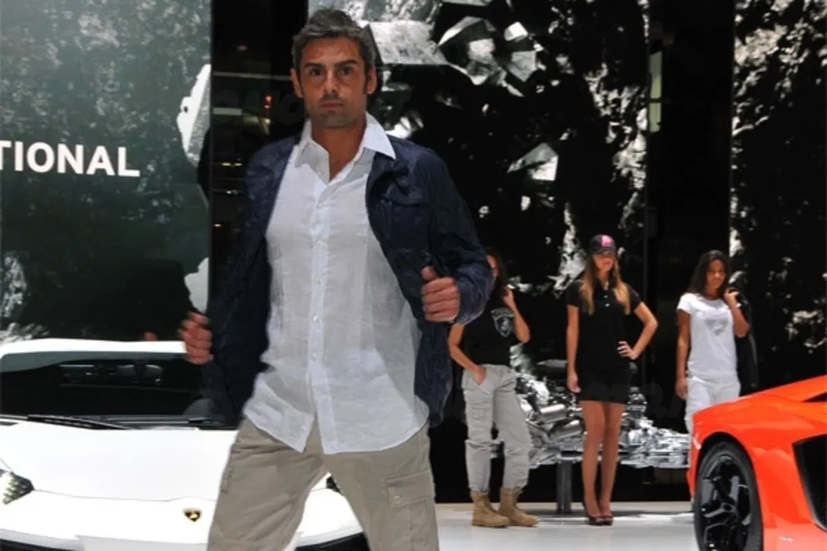 Lamborghini: aperto il primo fashion store a Berlino (6)