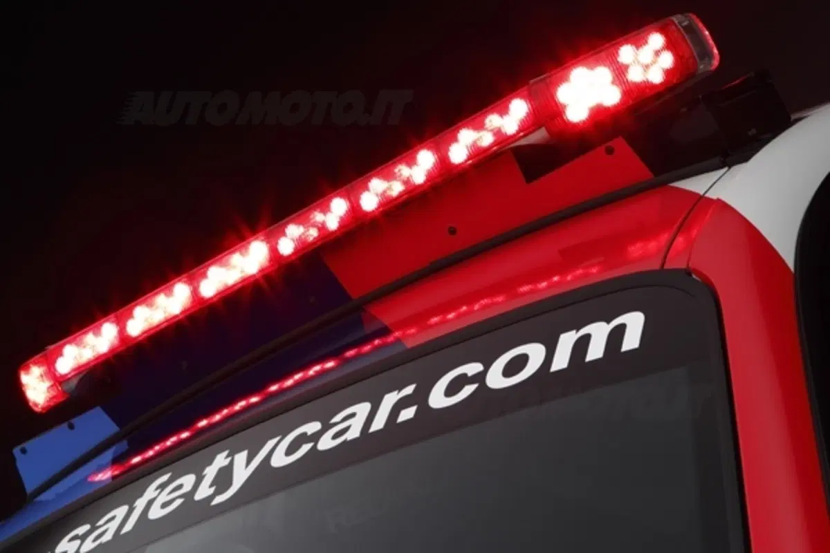 BMW Serie 1 M Safety Car  (32)