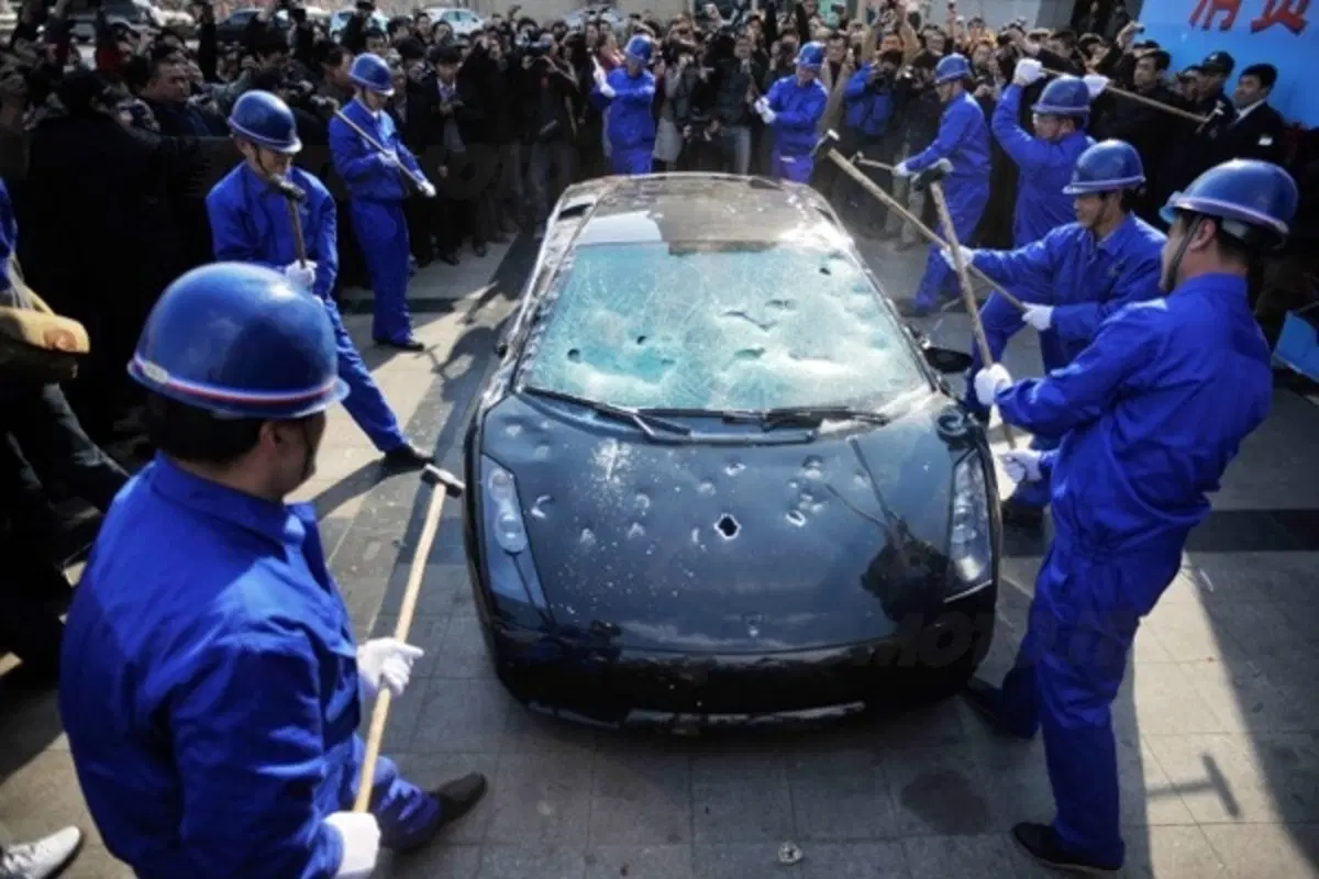 Gallardo distrutta in Cina: la verità viene a galla (3)