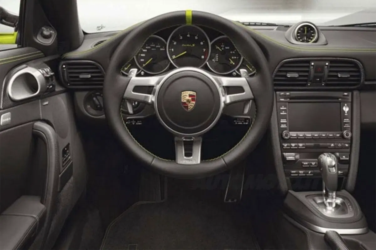Porsche 911 Turbo S 918 Edition (5)