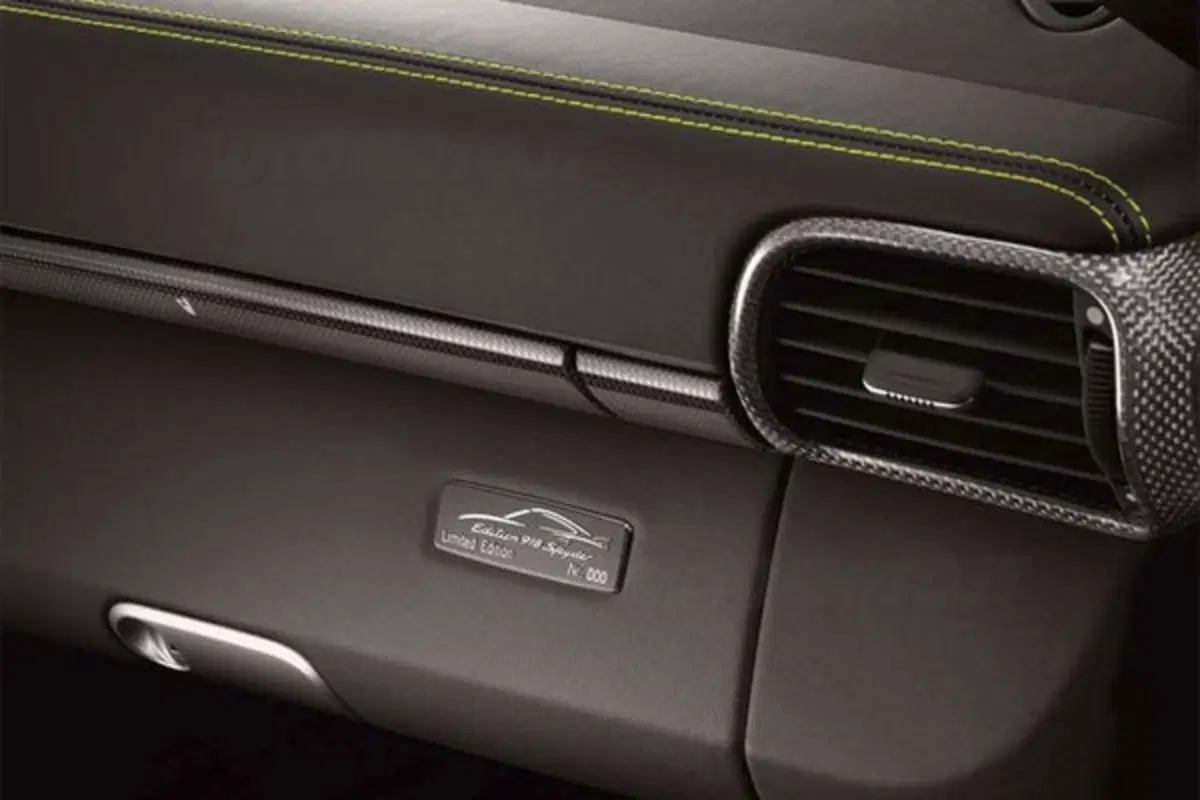 Porsche 911 Turbo S 918 Edition (7)