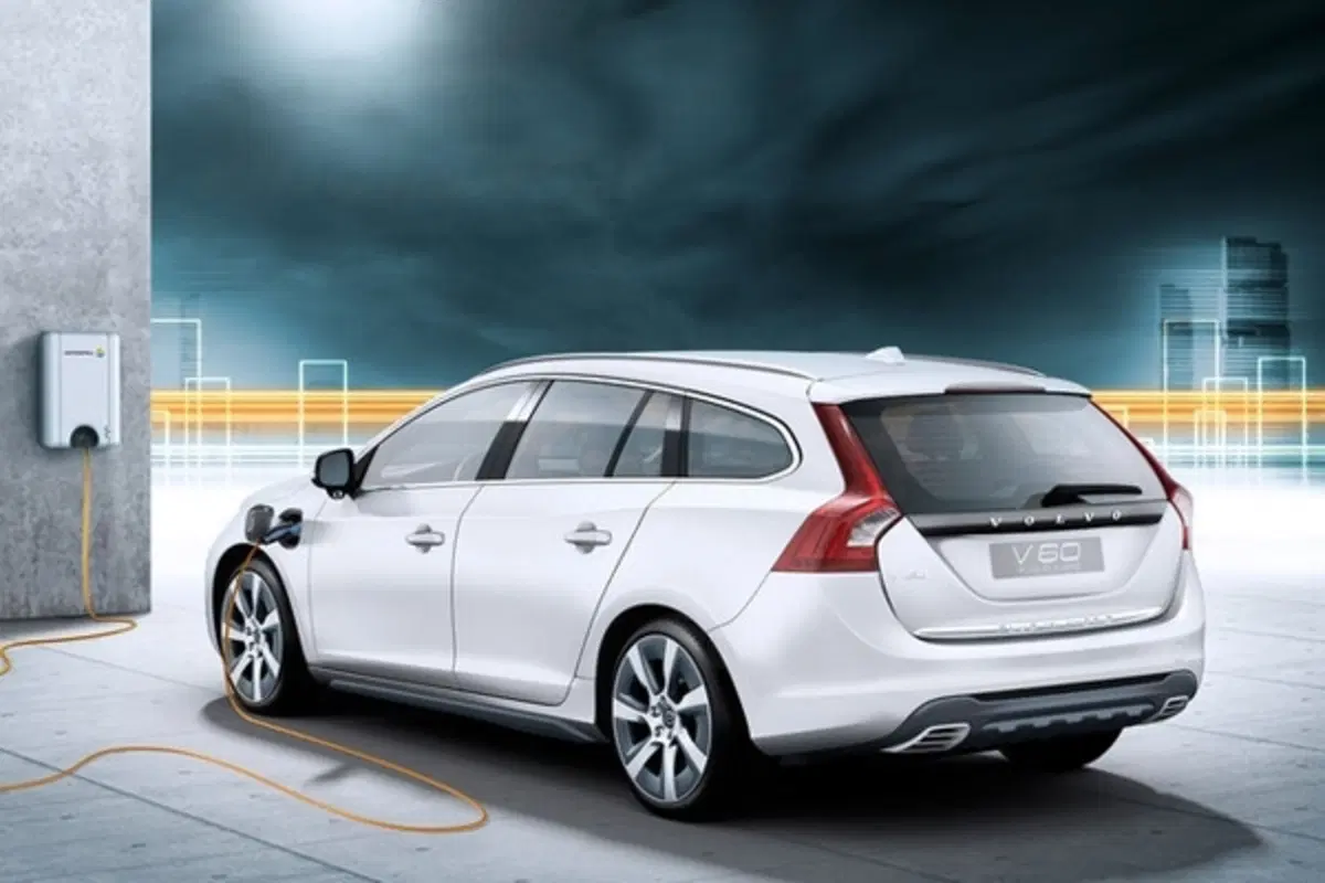 Volvo V60 Hybrid: anche grazie a lei 1.200 posti di lavoro (6)