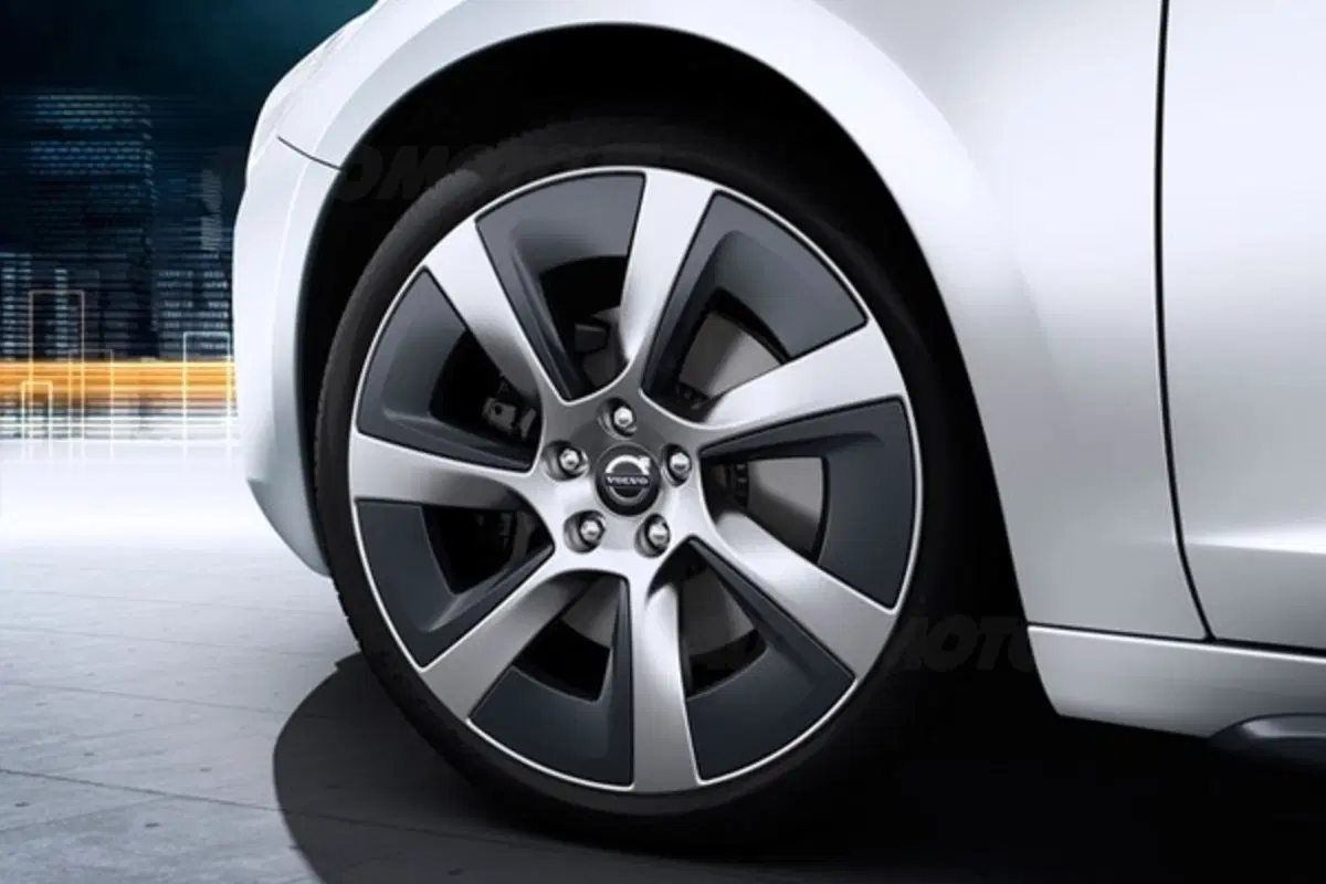 Volvo V60 Hybrid: anche grazie a lei 1.200 posti di lavoro (9)