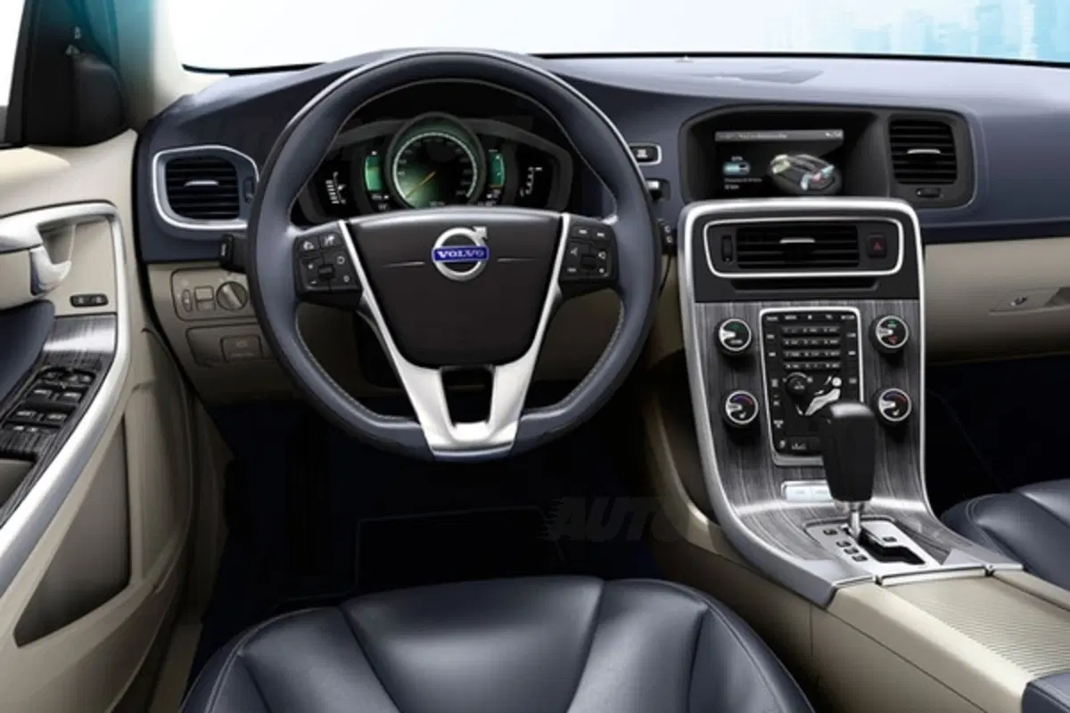 Volvo V60 Hybrid: anche grazie a lei 1.200 posti di lavoro (11)