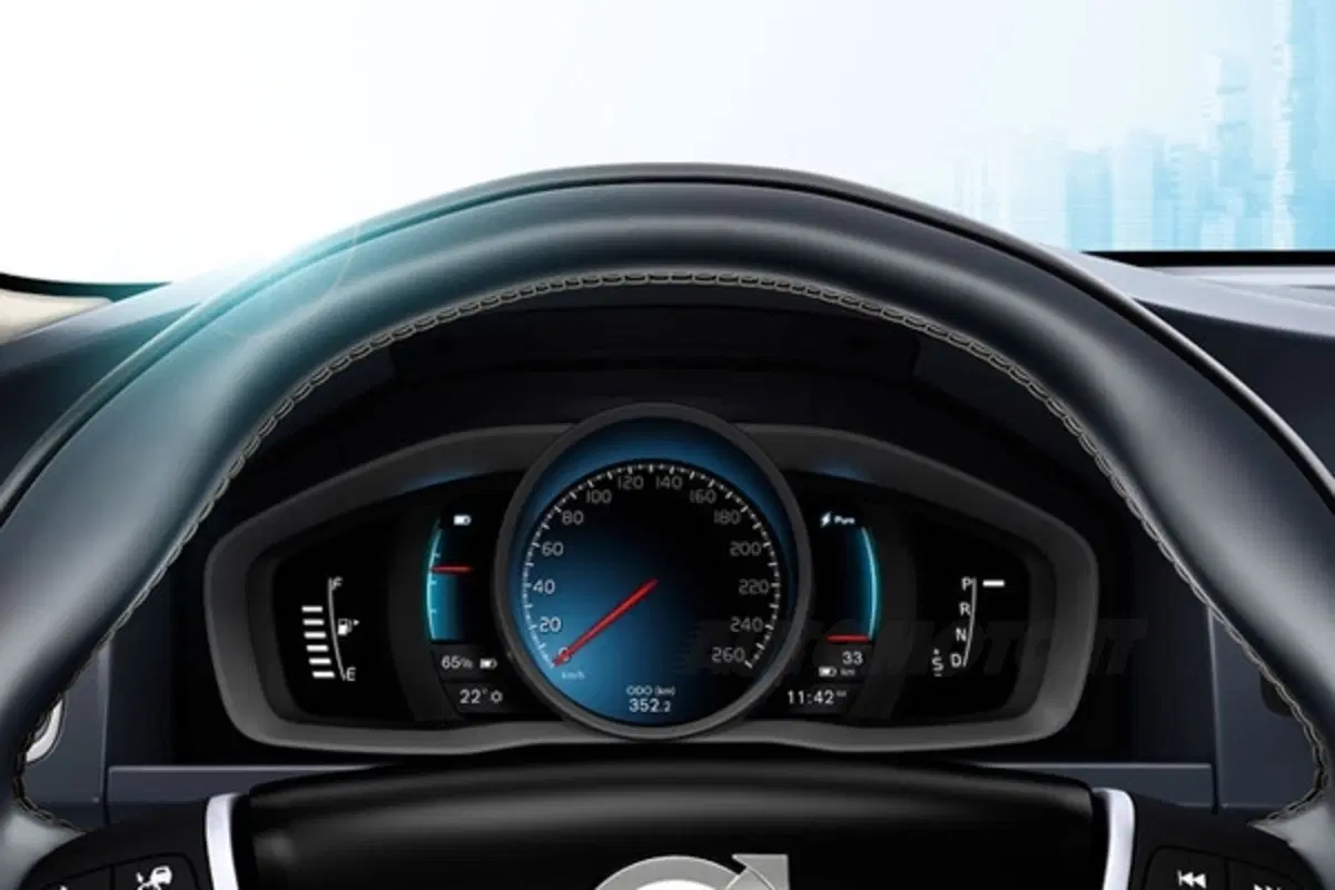 Volvo V60 Hybrid: anche grazie a lei 1.200 posti di lavoro (12)