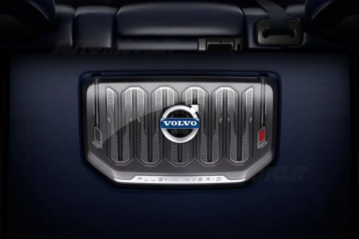 Volvo V60 Hybrid: anche grazie a lei 1.200 posti di lavoro (16)