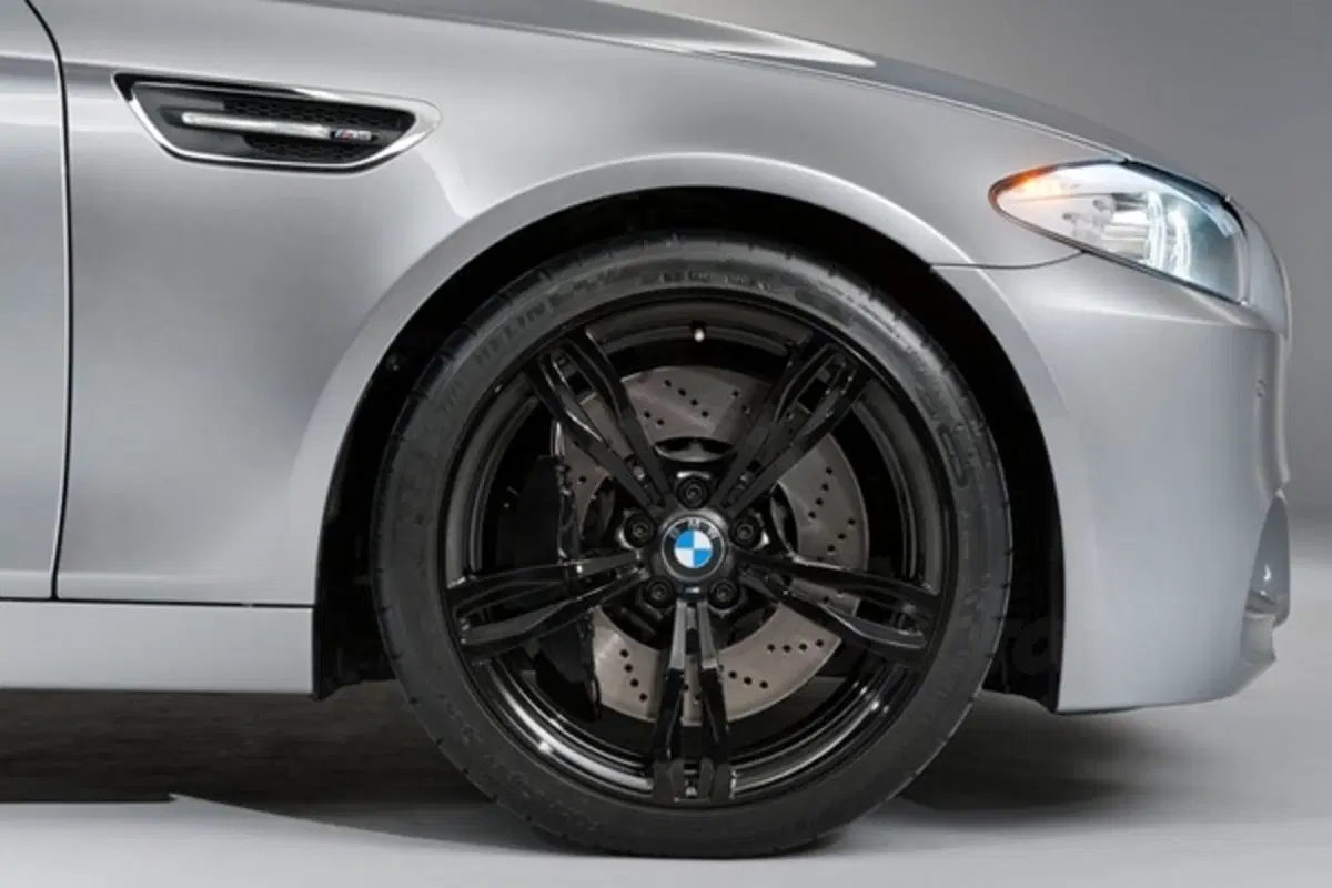 BMW Concept M5 (14)